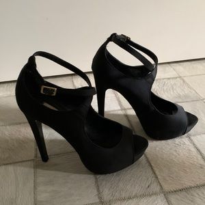 Steve Madden Black Satin Heels